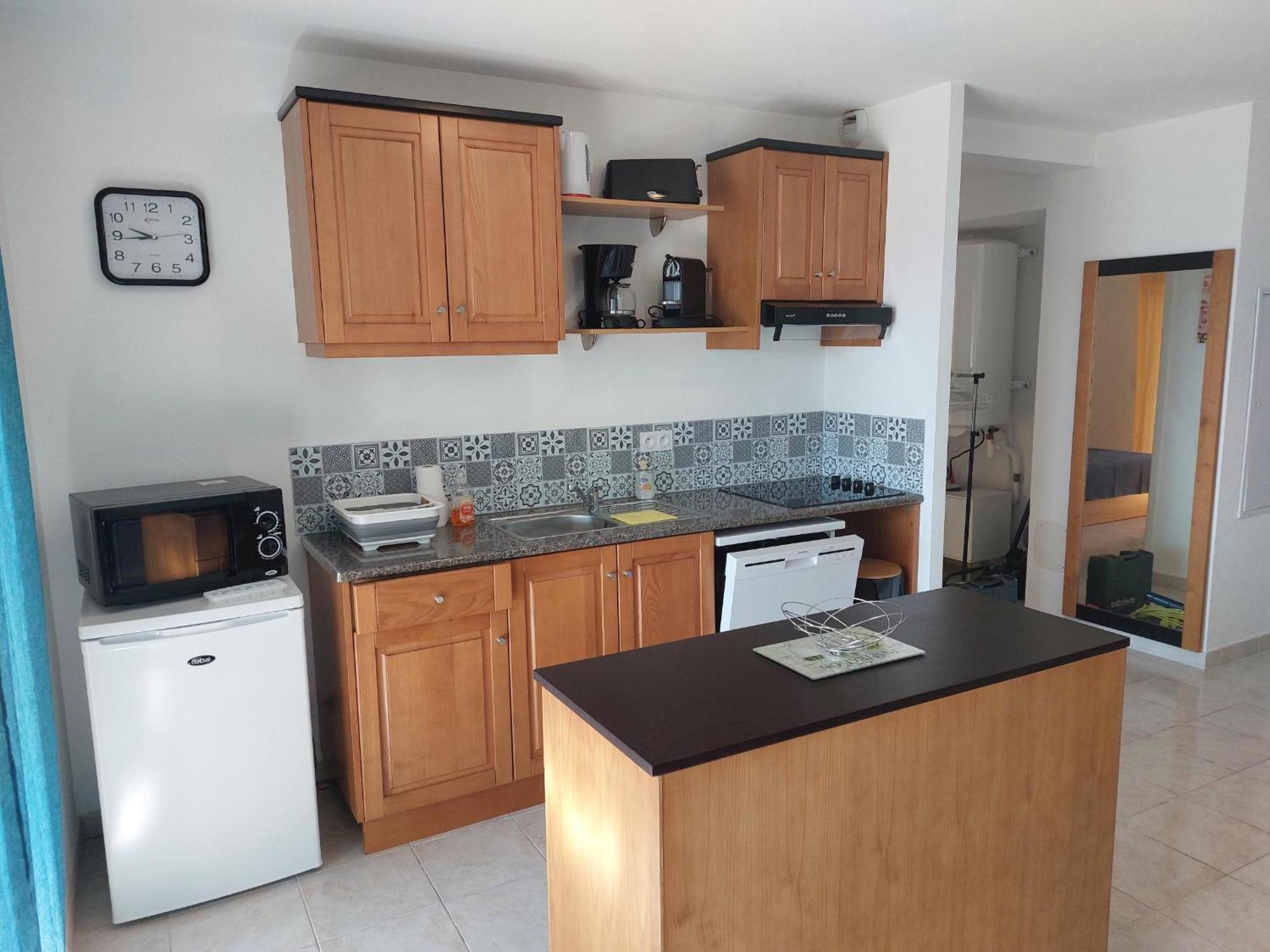Melody Residence: Cozy T2 Apartment with AC and Pool Santa-Maria-Poggio  Exterior photo
